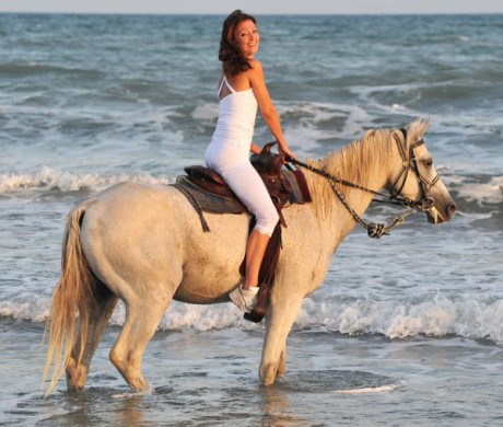 horse_riding_beach